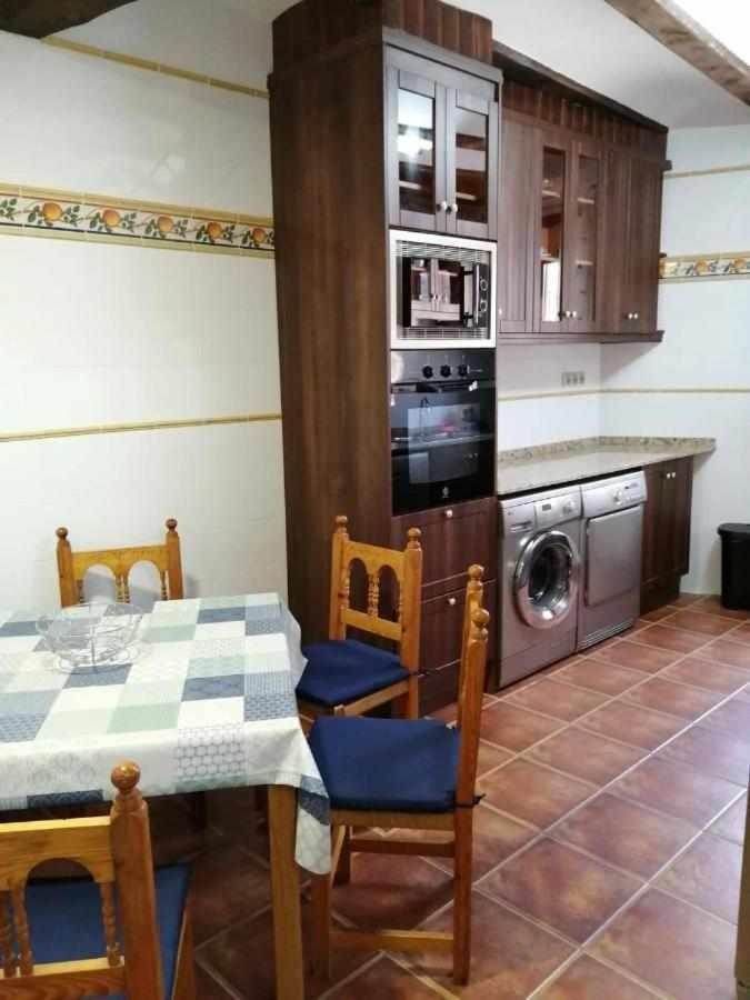 Casa Las Torres 모라 데 루비엘로스 외부 사진